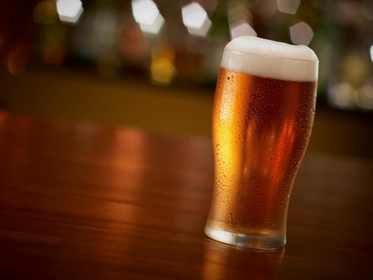 La cerveza puede mitigar los efectos de la menopausia