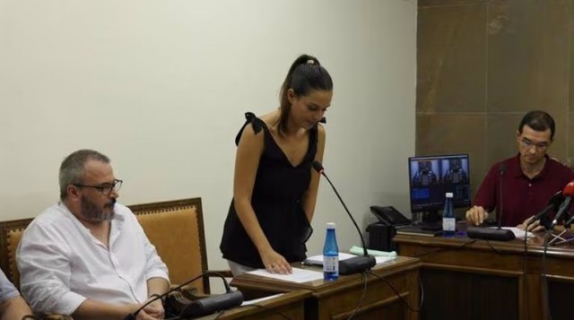 La alcaldesa de Vilafamés también se inscribe en dos bolsas... pero los procesos se iniciaron en 2022