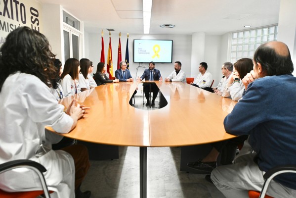 La nueva Unidad de Oncología para Adolescentes del hospital de la Arrixaca ya atiende a 25 jóvenes

