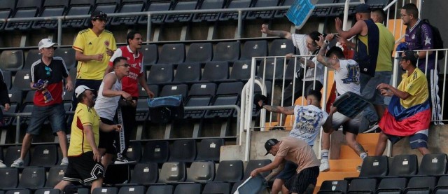 Detenidos doce hinchas colombianos por agredir a compatriotas en València en junio