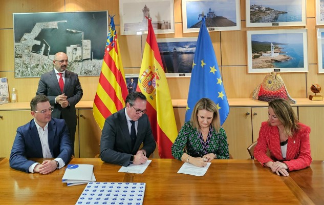 Primera piedra del 'hub' tecnológico: Innovación y PortCastelló firman el protocolo inicial
