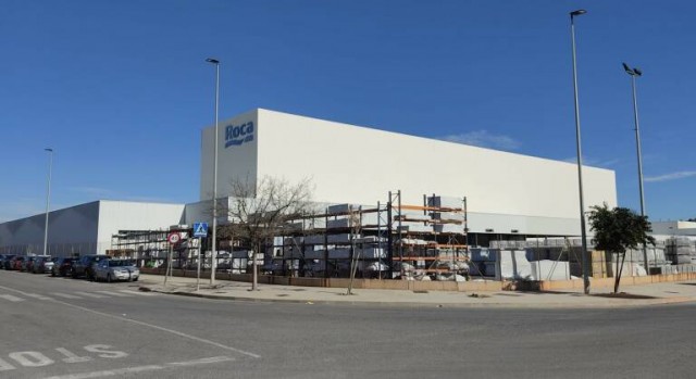 Roca Tiles reduce de 140 a 128 los afectados por el ERE e inicia una negociación tensa con sindicatos