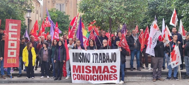 Segunda protesta de los empleados de las ITV, que harán huelga el 27 de febrero por su equiparación salarial