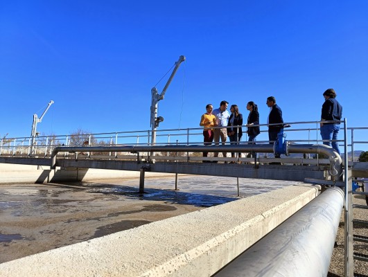 La depuradora de Alhama consigue reutilizar el 100% del agua tratada en los cultivos de la zona

