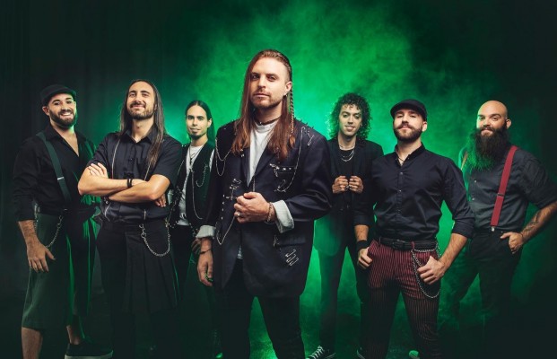 Lèpoka presenta nova cançó amb La Pegatina i La Fúmiga 