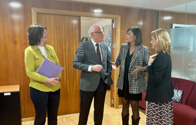 La Diputación y Labora colaboran para fomentar las ayudas al empleo en los municipios pequeños