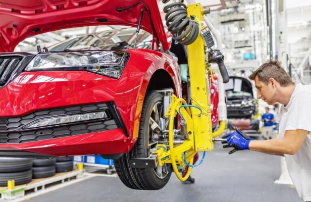 Fremm pone en marca la Escuela de Automoción para cualificar a empresarios y trabajadores 