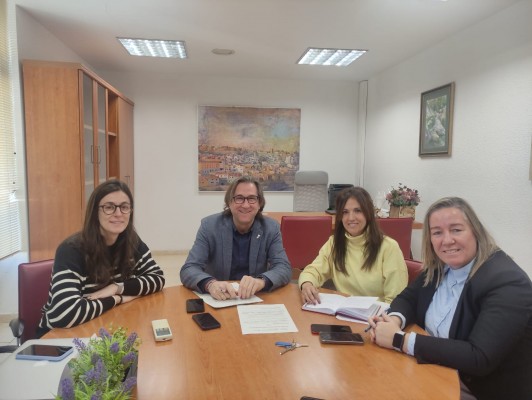 Buñol traslada a la Conselleria el borrador del proyecto del Centro de Día