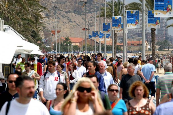 Siete millones de turistas extranjeros visitarán este año la Comunitat Valenciana