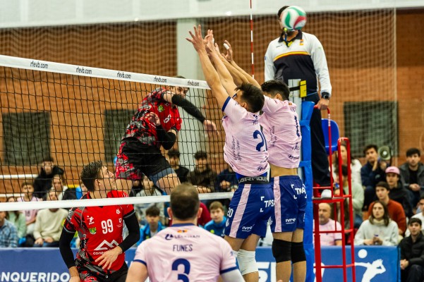 Conqueridor vuelve a la senda de victoria tras remontar a Manacor y coge confianza para la Copa del Rey