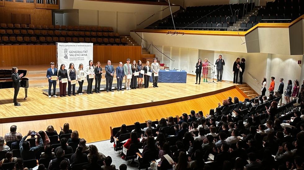 Casi 400 estudiantes de ESO de Valencia se alzan con los premios al rendimiento académico