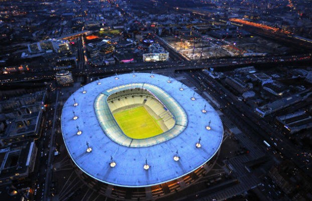 La región de París quiere ayudar al PSG a encontrar un estadio fuera de la capital

