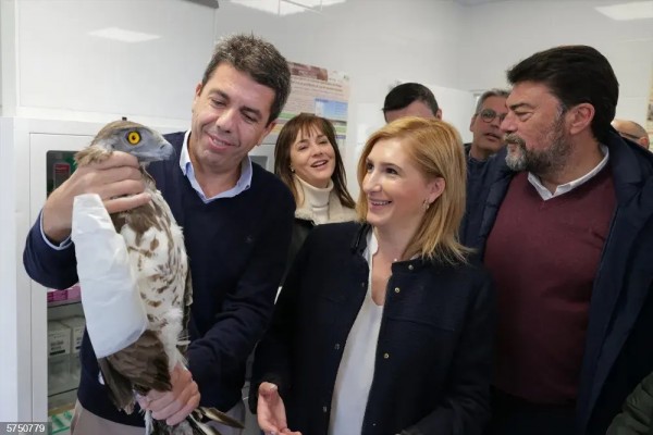 Carlos Mazón anuncia la puesta en marcha de un estatuto del voluntariado en protección animal 