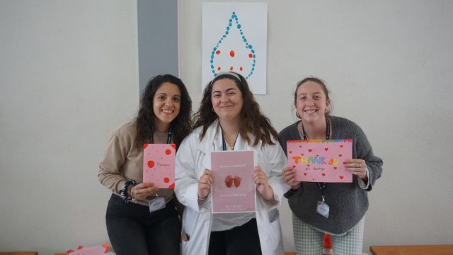 Un total de 35 personas participan en la primera jornada de donación de sangre en el British School