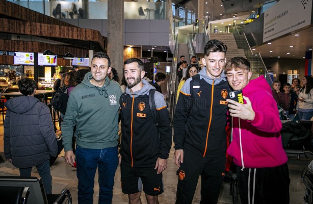 El Valencia, en Las Palmas con Diakhaby y Sergi Canós como novedades