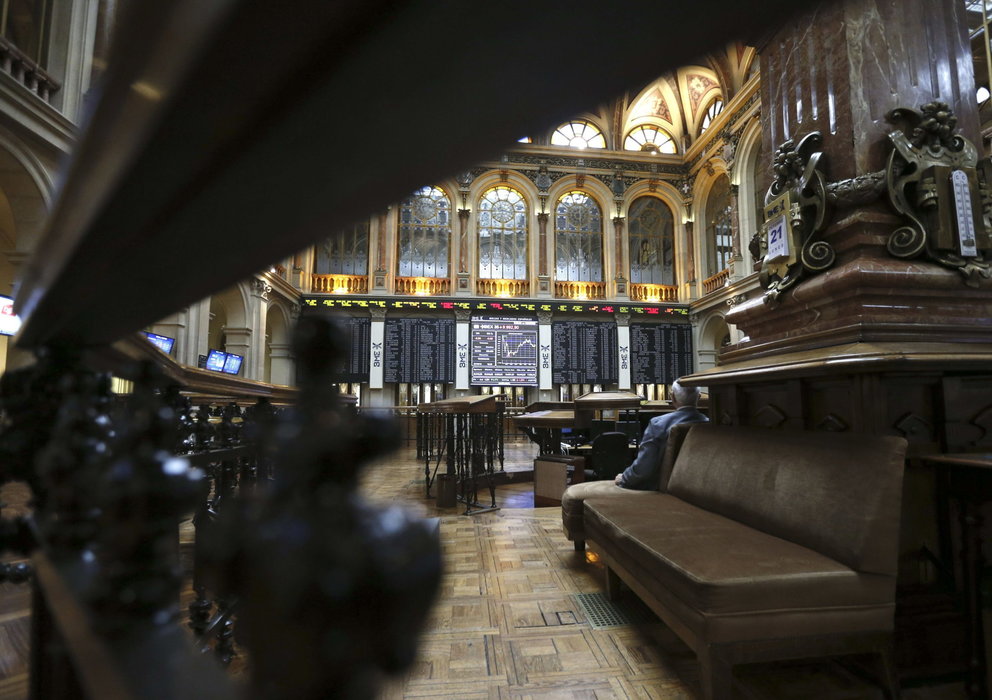 El Ibex 35 recupera los 8.600 puntos en la apertura de una sesión semifestiva