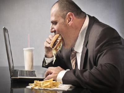 Los trabajadores obesos son más propensos a estar satisfechos con su trabajo que aquellos con un peso 