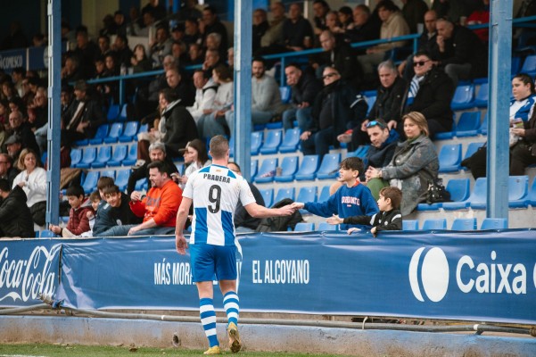 El Alcoyano quiere mirar hacia arriba