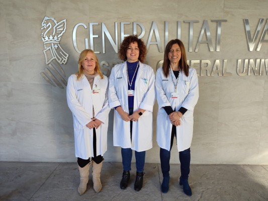Tres mujeres lideran por primera vez Enfermería del Hospital General de Elche
