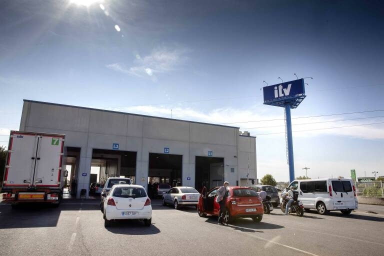 Sindicatos de las ITV convocan concentraciones para pedir la equiparación salarial