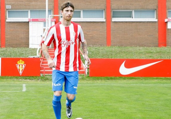 Amorebieta dice que nadie en el Sporting puede creerse titular