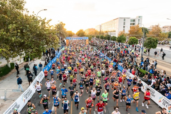 Vuelan los 25.000 dorsales del
Medio Maratón Valencia 2024