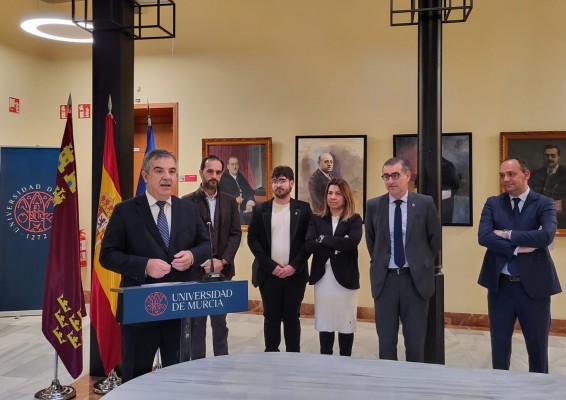 Cartagena: UPCT, sí; Enfermería, no