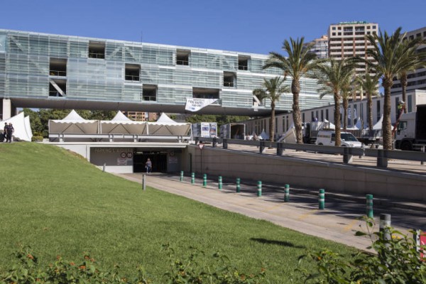 El PSOE de Benidorm critica la construcción de un parque en unos terrenos privados 