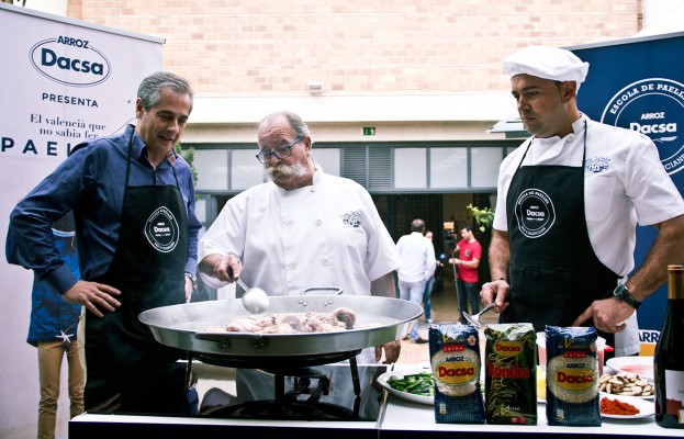 Una verdad incómoda: Dacsa abre una escuela para los valencianos que no saben hacer una paella