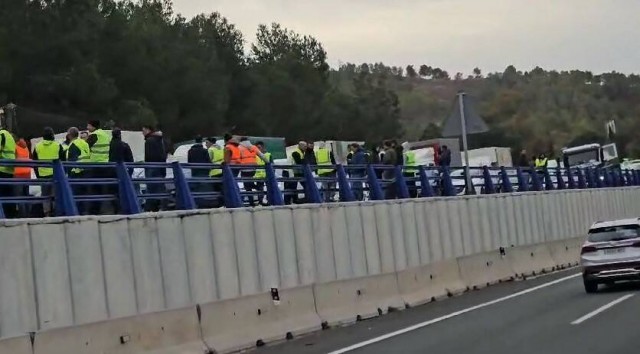 Los agricultores llegan a un acuerdo para desatascar el Puerto de la Cadena y Escombreras