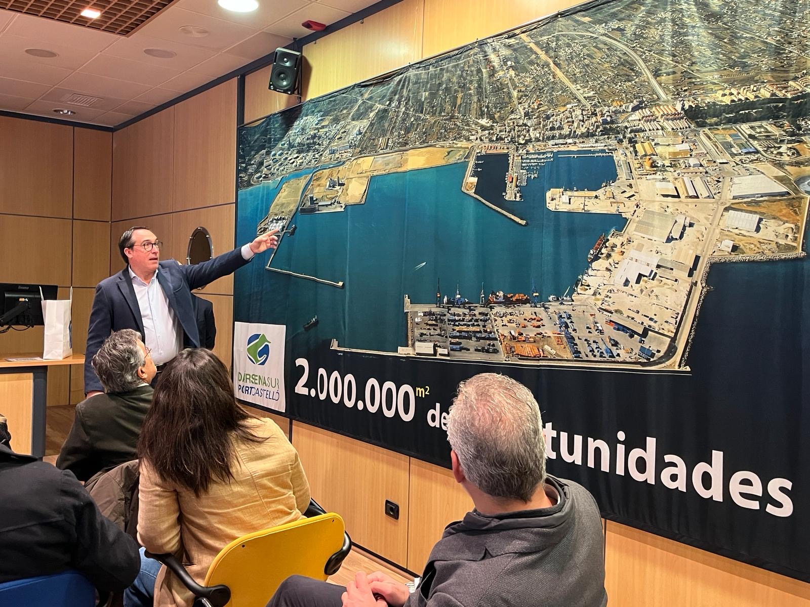 Rubén Ibáñez destaca la apuesta de PortCastelló por la diversificación de mercancías
