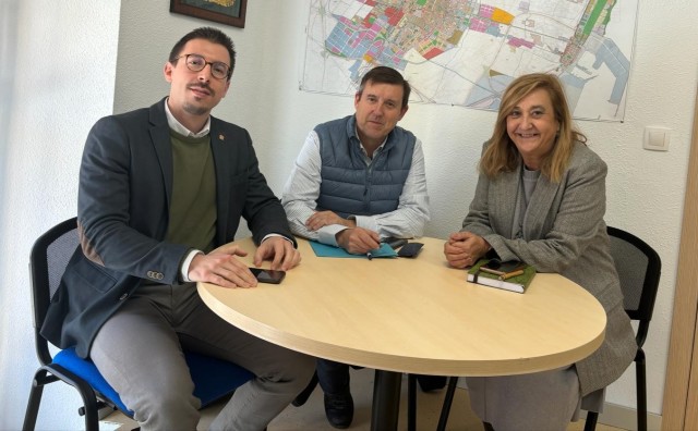 Castelló plantea a la Conselleria sinergias de colaboración para impulsar el comercio local