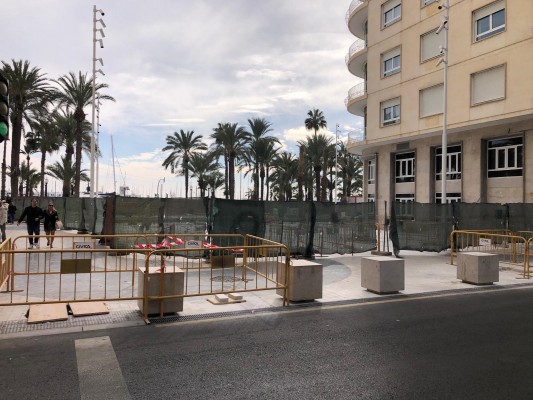 Alicante se da otro mes para concluir las obras de la tercera fase de la reforma de La Explanada