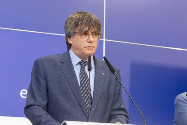 Los fiscales del Supremo abogan por investigar a Puigdemont por terrorismo en Tsunami