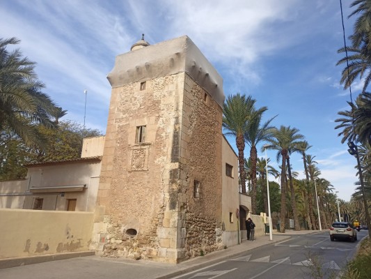 Elche rehabilitará la torre de Ressemblanc, que será visitable, y 'destapará' la acequia en Curtidores