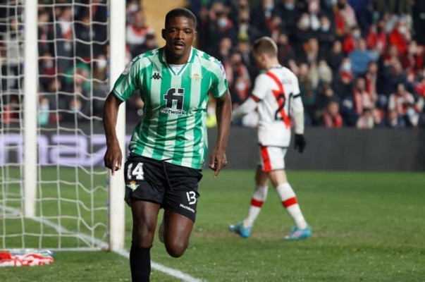 El juzgado mantiene abiertas las diligencias a Carvalho sin medidas cautelares
