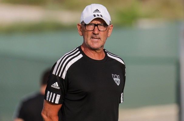 Palomeque deja de ser entrenador de La Unión Atlético, penúltimo de la Segunda RFEF