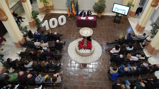 Manises cumple cien años como Ciudad Histórica y Laboriosa