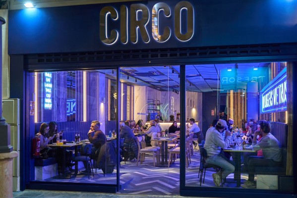 La cadena alicantina Circo abre su primera hamburguesería en Cartagena en pleno casco histórico

