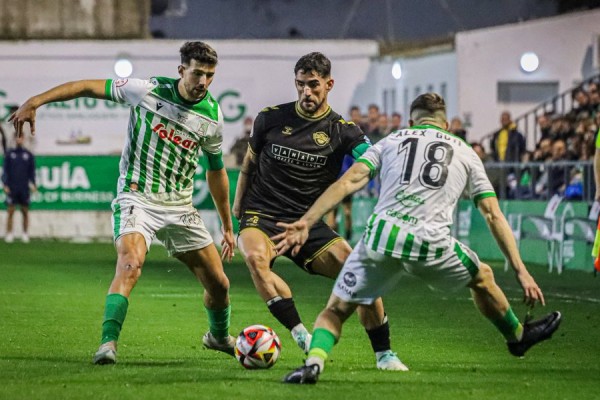 El Intercity encaja en Sanlúcar la derrota más amplia de la temporada
