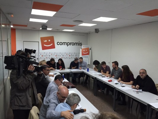 Otra vez jugando al límite: el pacto entre Compromís y Podemos, al borde del KO