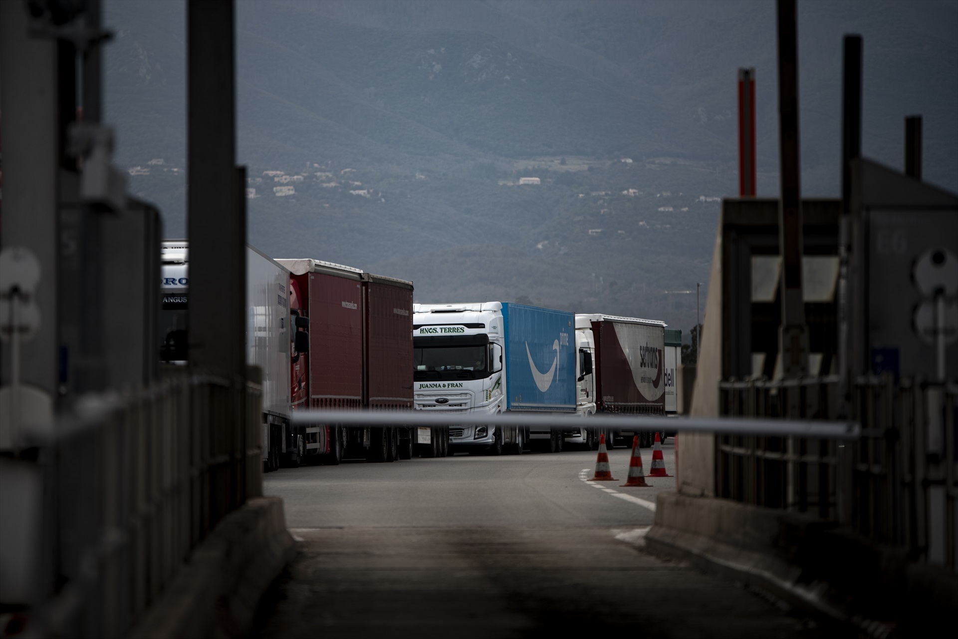 Los transportistas piden garantizar la libre circulación ante las protestas de agricultores