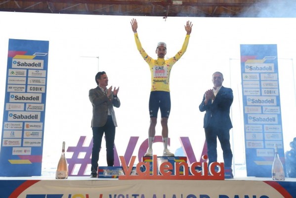 McNulty logra el maillot de los 75 años de la Volta y Barta asombra tras una fuga de 70 km
