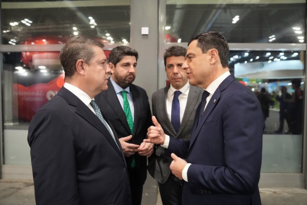 Las comunidades autónomas presionan a Sánchez para reformar el sistema de financiación