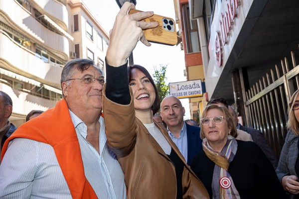 Morant recuerda a Carme Chacón y pide apoyo para ser la primera mujer líder del PSPV
