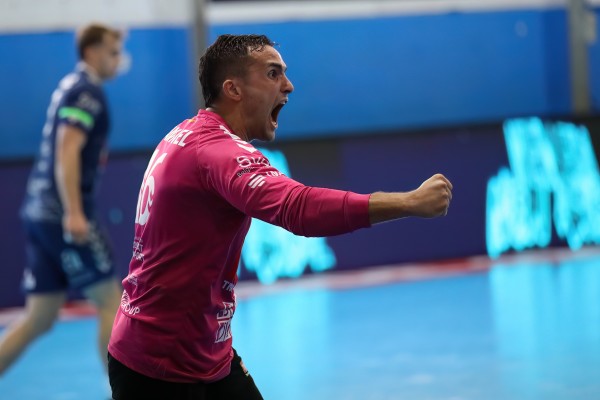 El TM Benidorm logra una agónica victoria ante el colista en Alicante