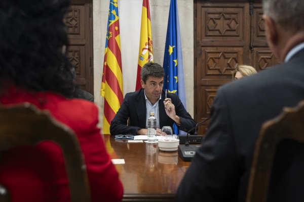 Mazón insta al Gobierno a garantizar 