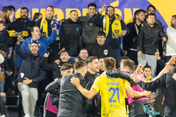 El Orihuela se mide a El Palo en un duelo directo por la permanencia
