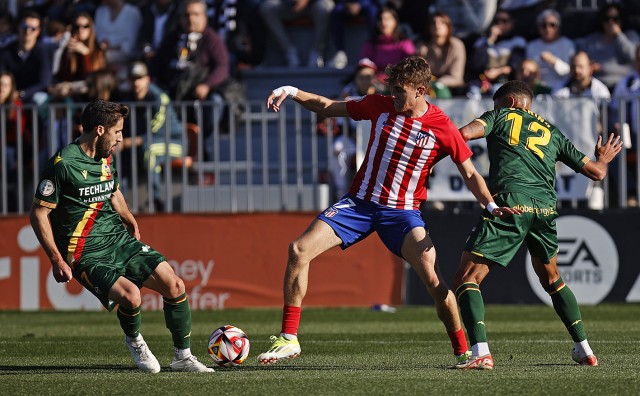 Kastaneer rescata un punto para el Castellón con un gol en el descuento