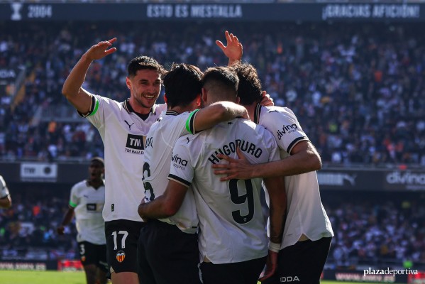 El Valencia se reencuentra con la victoria a costa del Almería